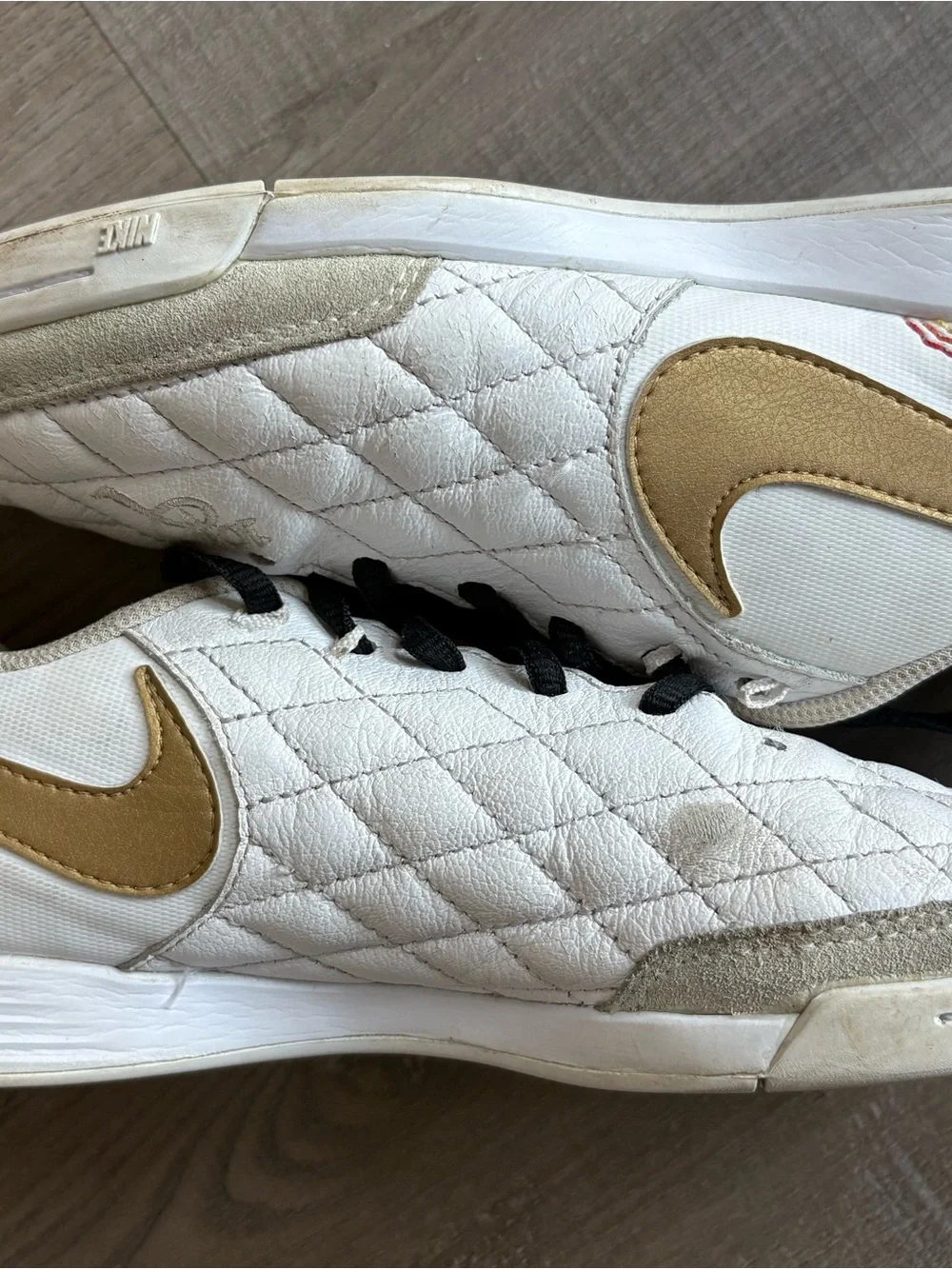 Nike R10 Ronaldinho Tiempo Indoor Shoe
